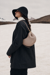 Minimalist Crossbody Purse with Adjustable Strap & Gold Hardware