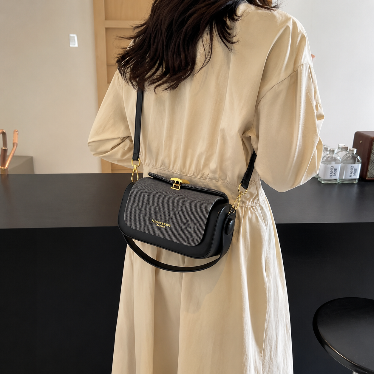 Black Textured Vegan Leather Barrel Top Hand Bag