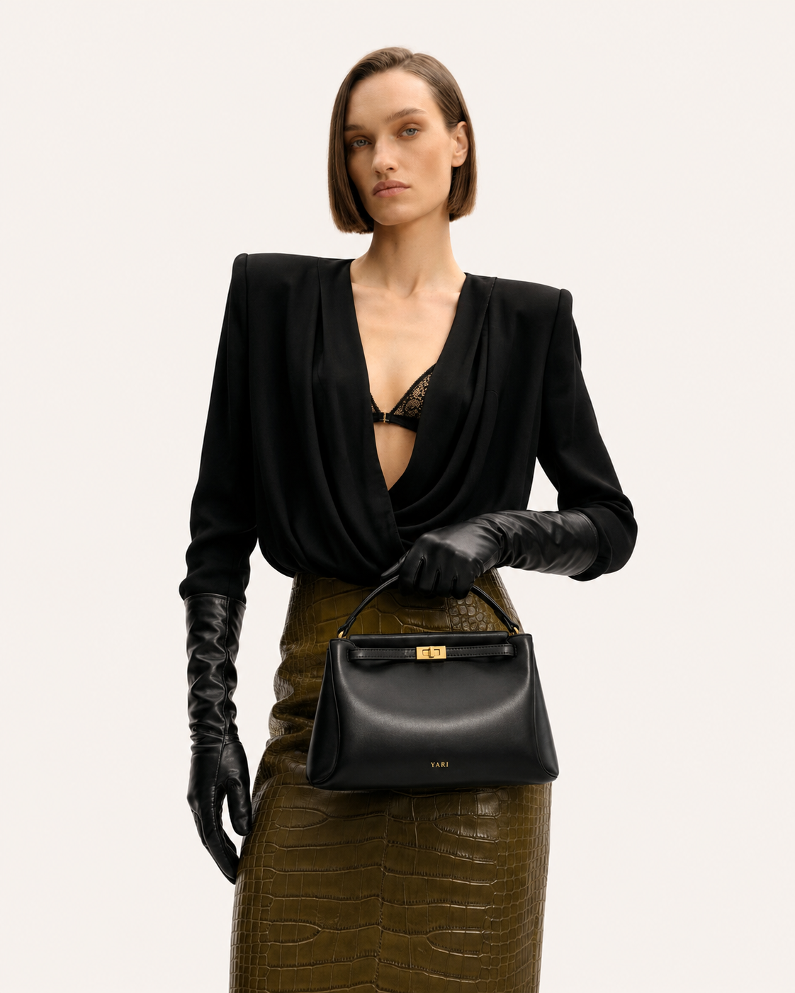 YARI Classic Top-Handle Bag – Black